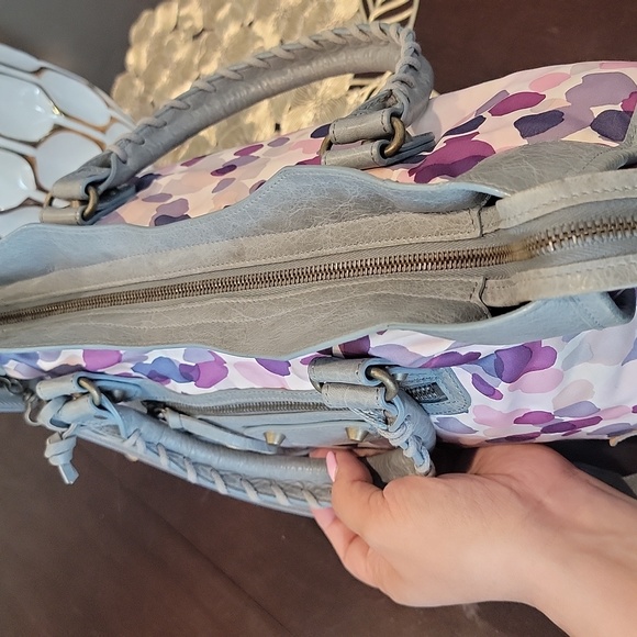 Women’s luxury Balenciaga Limited Edition Authentic  reposhing  yescandoit - Picture 11 of 13